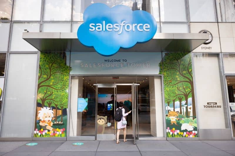 Salesforce Tower Signage