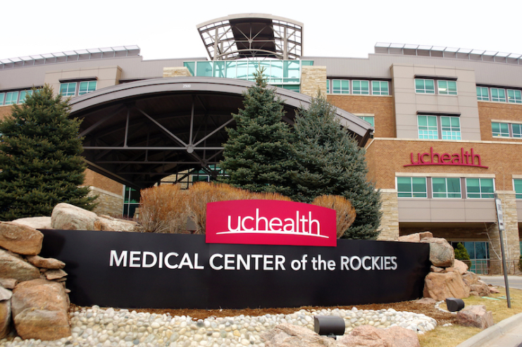 UCHealth - Signage exterior